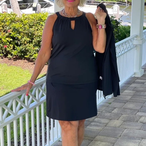 NWT. Lulu-B skort in black. Black shorts under skort. Stretchy material. UPF50+ - Picture 4 of 8